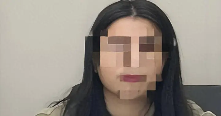 霸占车位女子哭着道歉，官方通报处理结果，结局不是停职那么简单