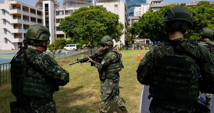 演习第一天，台军战机“吃土”，坦克掉零件，赖清德演练“逃亡”
