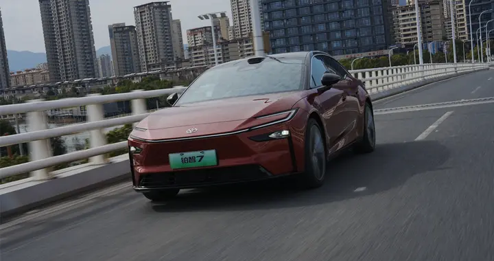 广汽2025年报：广汽丰田燃油新能源协同发展 转型期实现稳中有进