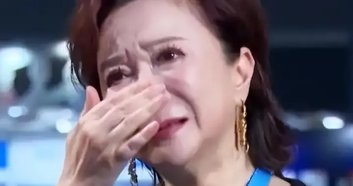 世上没有后悔药！64岁身价千万的蔡明，还是要为39岁儿子操碎了心