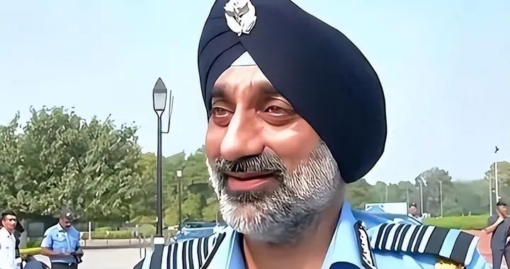 中国正在全力追赶！印度将军：现在中国的航母，落后印度10年之久