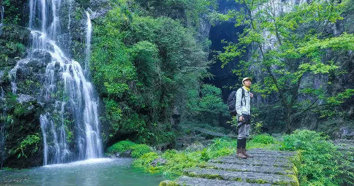 贵阳北部有一个神秘的峡谷，两次开发都宣告失败，沦为了荒废景点