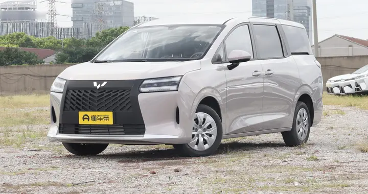 10万级家用MPV怎么选？五菱星光730给你答案