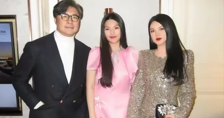 这一次，李湘母女引以为傲的“体面”，被郭晶晶何超琼撕了个稀碎