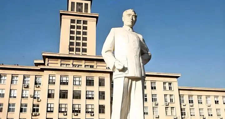 南开大学周恩来政府管理学院，毕业生去哪儿了？