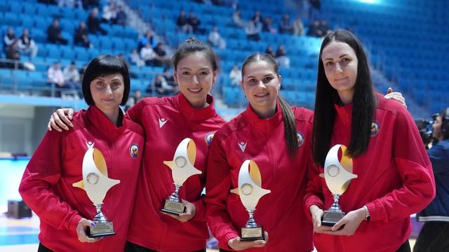 贝加尔湖怪：缪伊雯获哈萨克斯坦联赛最佳主