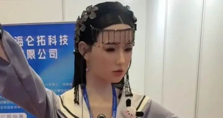 仿生机器人加速拟人化，供应商“跑步”入局