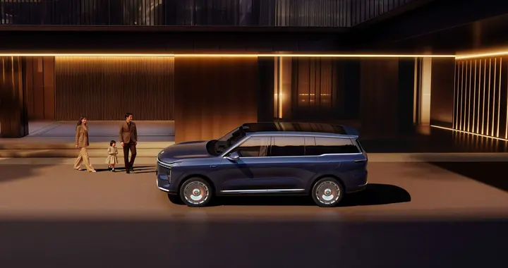 30万级大六座再添猛将 32.28万起 它会火爆出圈吗？