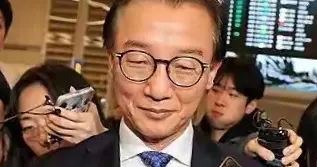 韩国政坛大地震！内阁高官涉统一教丑闻下台，李在明面临严峻考验