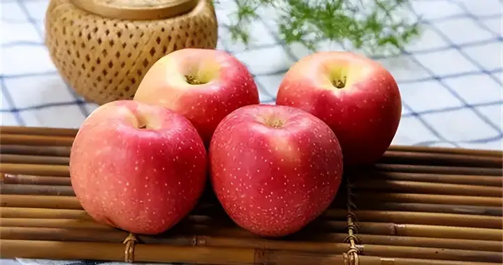 医生发现：糖尿病患者若经常吃苹果，不出半年，或出现3个变化