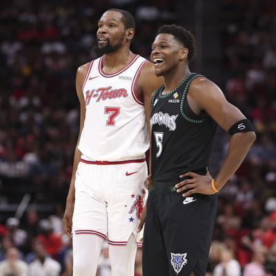 火箭大狗熊：看起来火箭队有很多射手，尤其