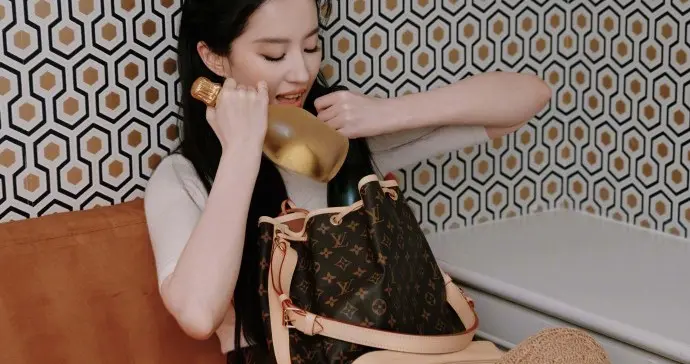 刘亦菲今日营业照，女神上线美爆了