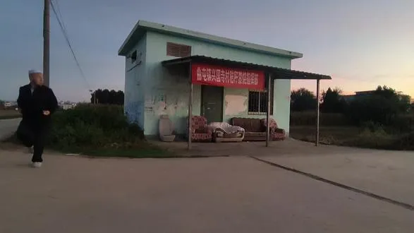 秋高气爽，有点初冬的凉意。晨练打卡。