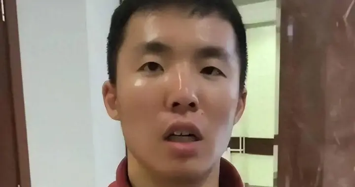 披旭日旗又鼓吹台独，陈宇昕被遣返远不是事件终点！