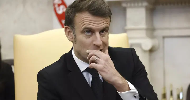 马克龙两头不讨好！对美温和对伊强硬，外交斡旋为何成了添乱？