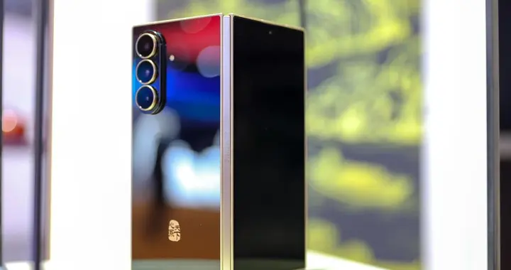 三星三折叠屏要开售，这次打算做10万部？看来三星这是技术验证机