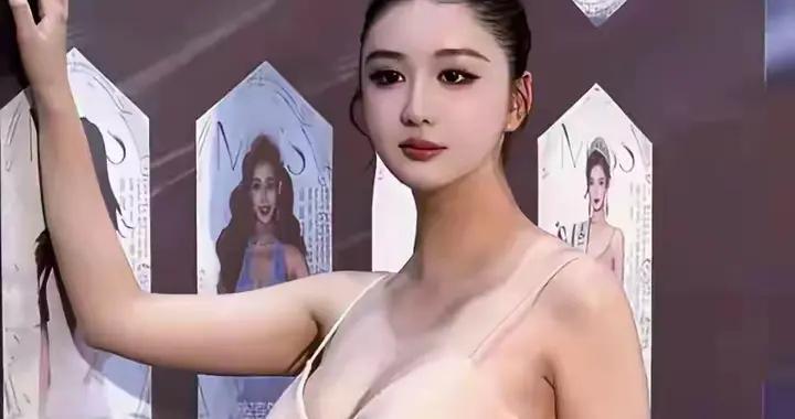 不愧为世界选美小姐冠军，体态丰腴，清新脱俗，人见人爱花见花开