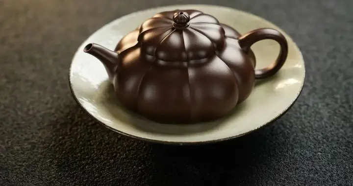 漫秋壶事：一器一茶中的生活美学