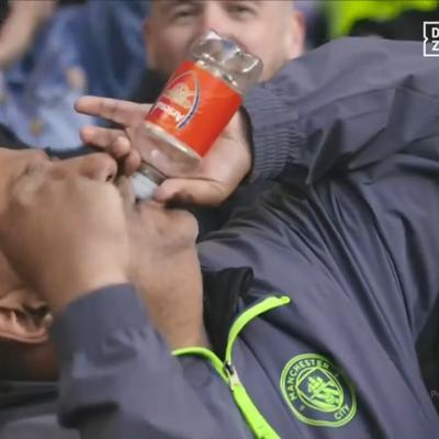 英超发烧友：豪饮枪手泪！曼城客场3-0击