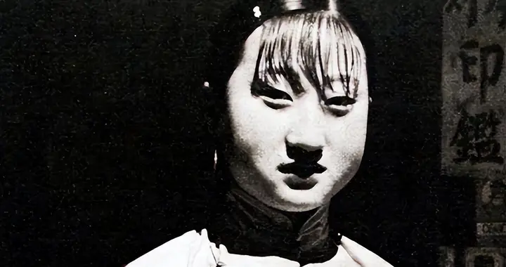 日军有多残忍？三千人换来真相，15岁少女哭着说：你看井里有什么