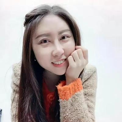 韩观社会：她出生过两次： 生于子宫， 生