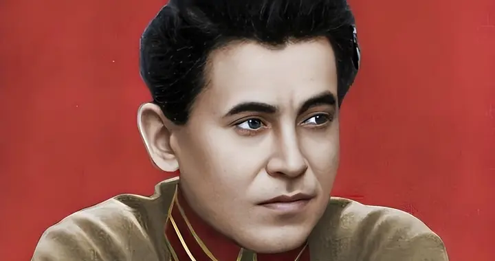 他是苏联最矮的高官，却让人闻风丧胆，两年处决六十万人