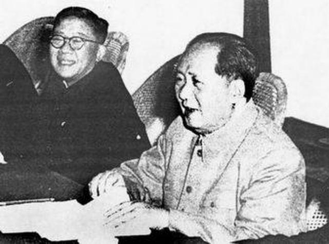 1959年，小伙发现生母遗物上的几行字，意外得知：生父竟是副总理