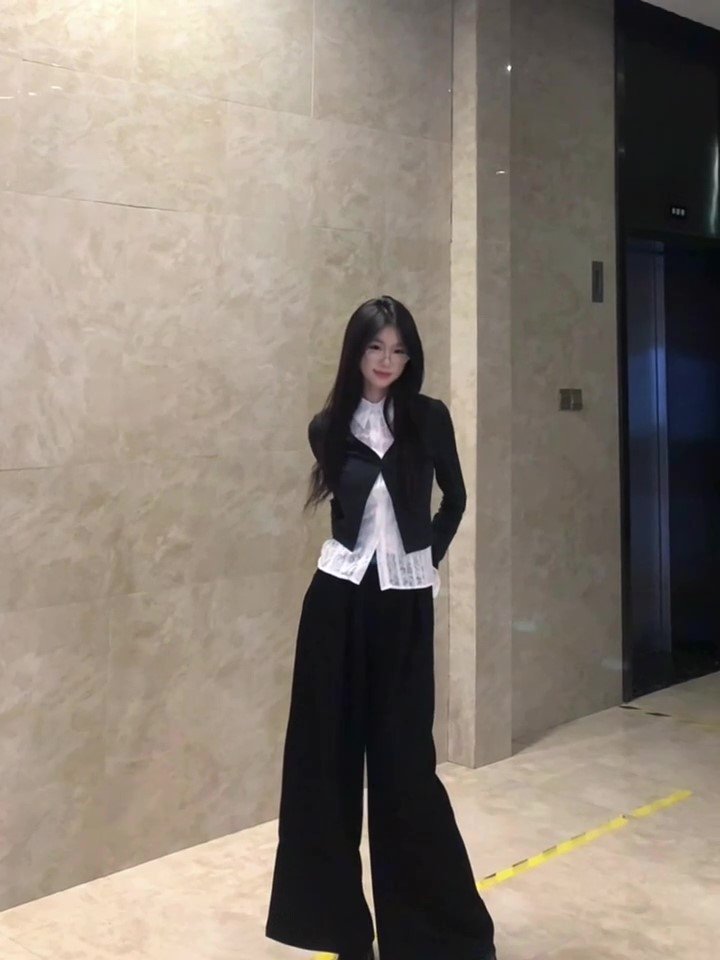 好时髦高级的chic喇叭袖假两件衬衫