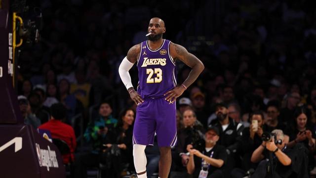 阿钢爱体育：有点好笑又心酸！JR说自己叫