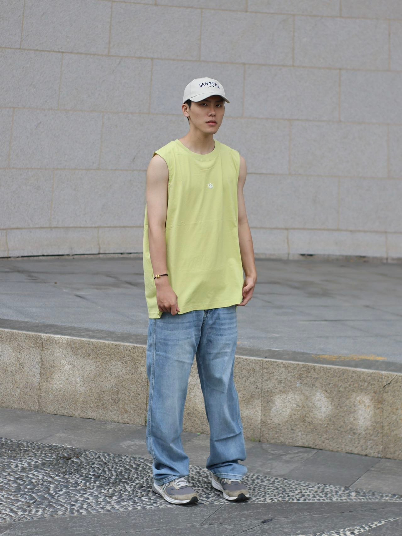 OOTD，夏日穿搭，酷盖必备无袖分叉背心