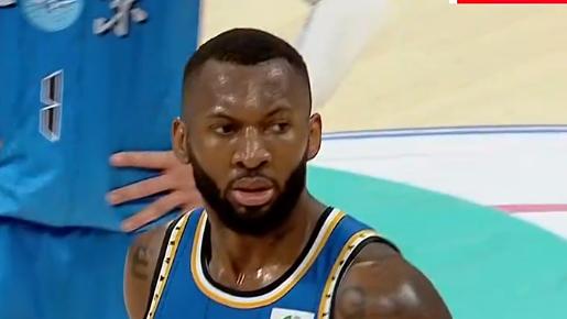 张路体育：三分雨浇灭北汽！上海88：83