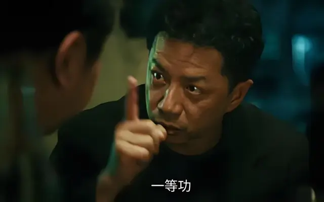 段奕宏《扫毒风暴》的2位败笔演员，换掉他们这部剧就近乎完美