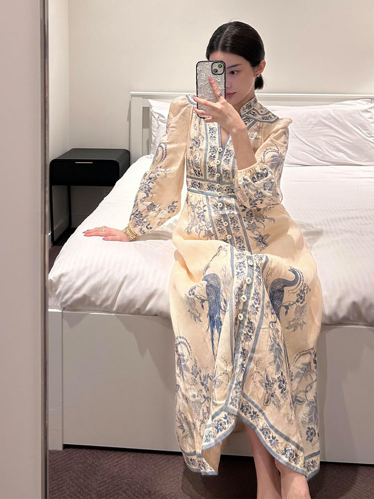 独特漂亮绝美气质高级感连衣裙女2025年夏季新款今年流行爆款裙子