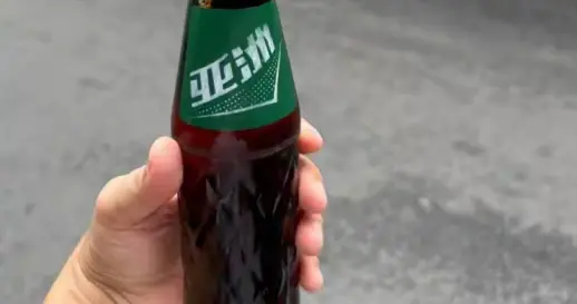 中国“最难喝的饮料”，曾是国货顶流现在火出圈，被老广人买疯了