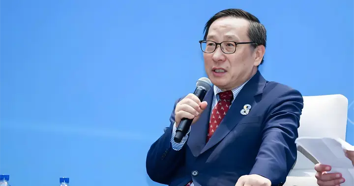 专家预判：2027年或爆发十倍金融危机，百姓抛资产是自救还是踏空