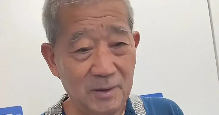 74岁天赐妈妈会走了！头发染黑执意回山东，6岁天赐也受了不少苦