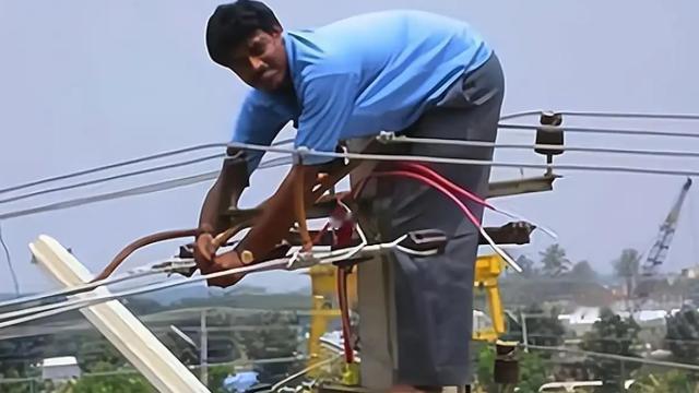 阿搜述史：教会印度徒弟，饿死中国师傅。印