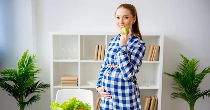 闺蜜说怀孕多吃水果，孩子皮肤白，医生让少吃水果，到底听谁的