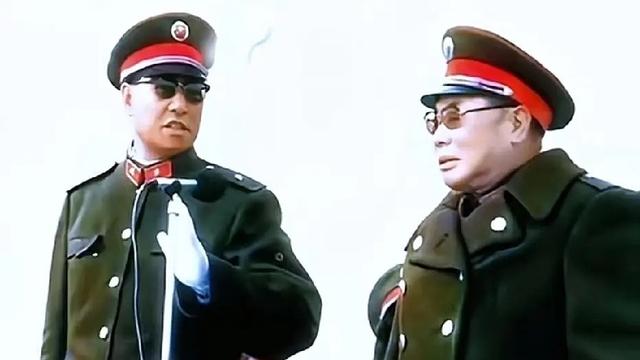 伍豪照片集：1986年，中央军委副秘书长