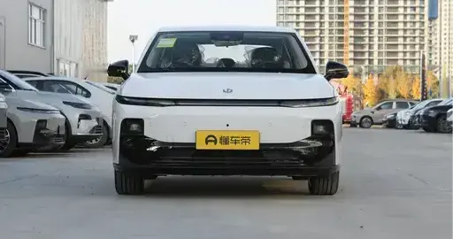 月销近7万台，零跑B01凭什么成为10万级纯电轿车爆款？