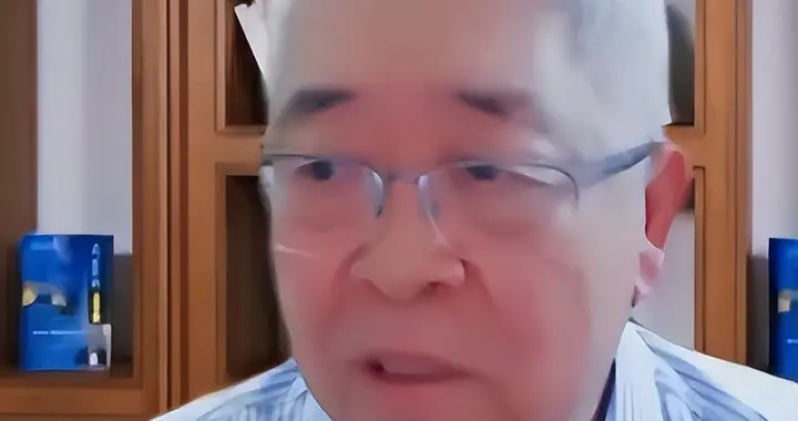 北大教授急眼了！认为印度用英文教材胜过中国，怒叱网友断章取义