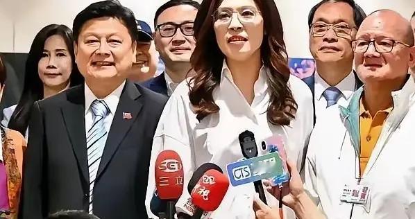 郑丽文6月执意访美！大陆提前划死红线，台湾再也没有模糊空间
