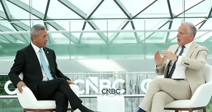 新加坡把话挑明了：中美真要动手，霍尔木兹海峡连开胃菜都算不上