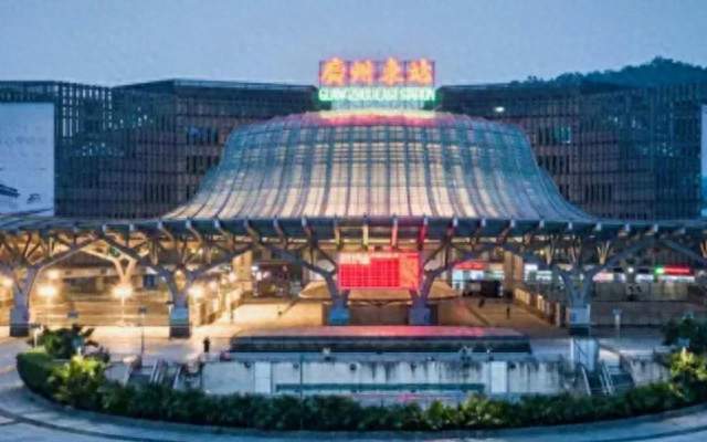 王则楚发声广州东站，体验欠佳不如交给地铁来经营