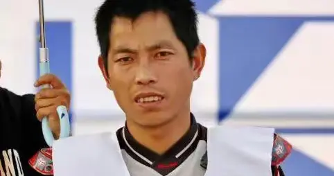 梦想值五千万吗？——从“牙哥”造飞机看硬科技创业的生存逻辑