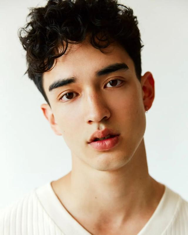 爱尔兰中国混血男模特 Lawrence Alford