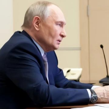 清风档案室：打了四年不停火，如今被美伊冲