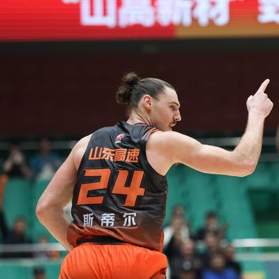 邱哥爱跑步：真是给邱指导出难题！ 昨晚输