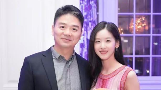 幕沧澜：这个世界我最想不通的人，   就