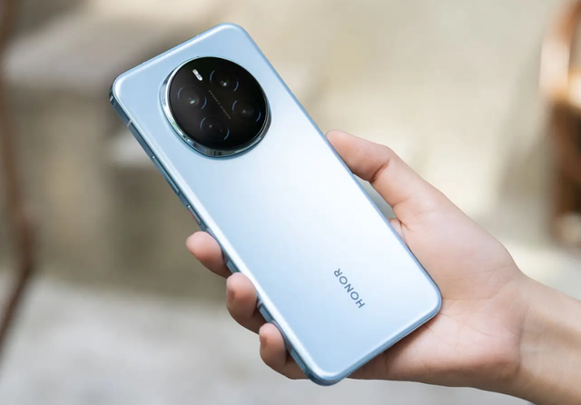 荣耀加速退场，16GB+1TB+卫星通信突降1100元，顶配旗舰更亲民了